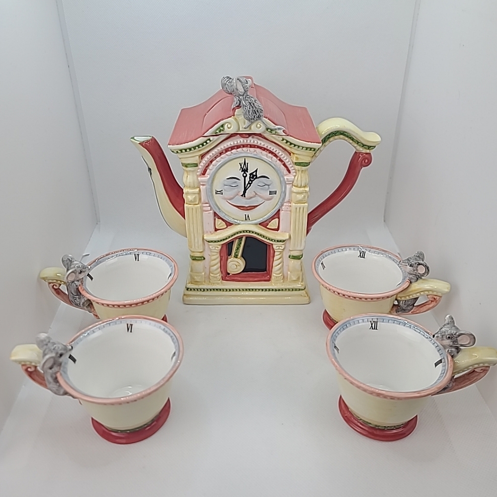Vintage  1996 Department 56 Storybook Hickory Dickory Dock Ceramic Tea Set